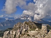 In RESEGONE, Punta Cermenati 1875 m, da Fuipiano-27sett22- FOTOGALLERY